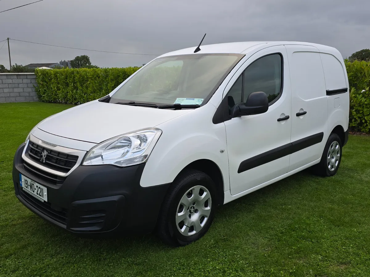 191 Peugeot Partner Doe and Tax Low miles - Image 1