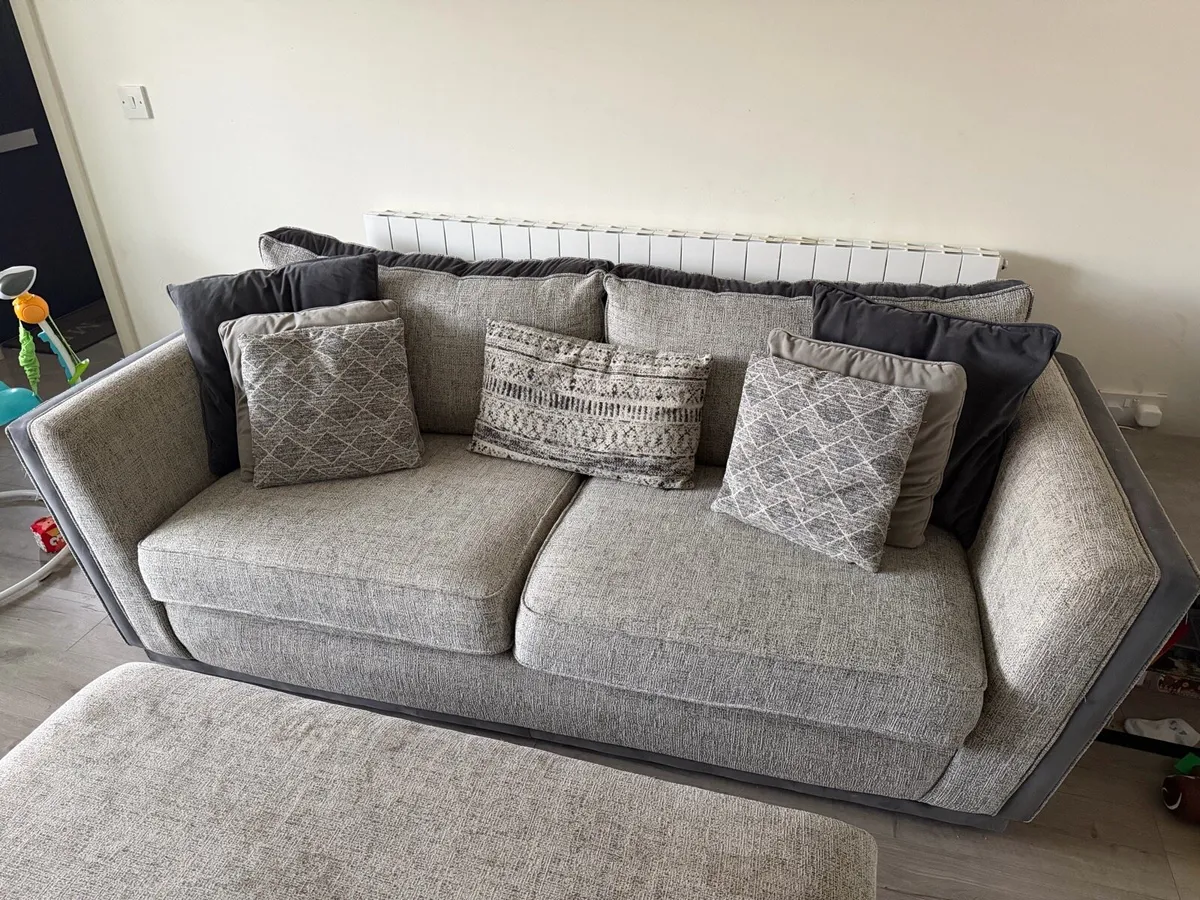 Sofa Suite - Image 1