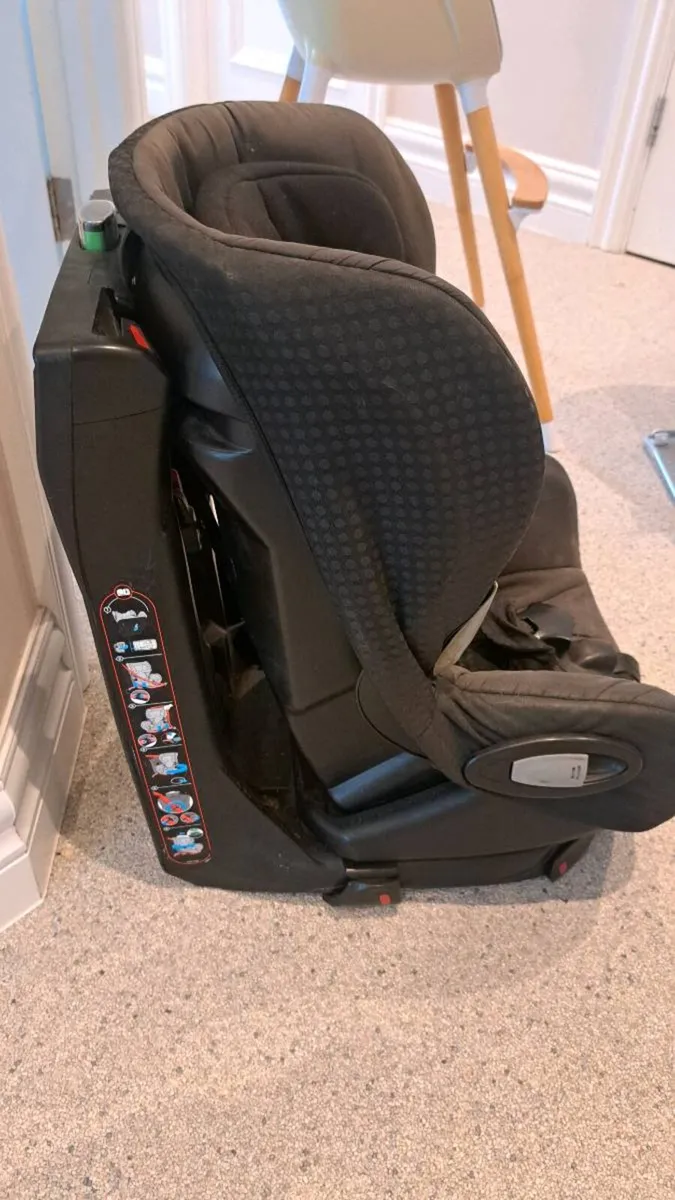 Maxi cosi car seat - Image 2