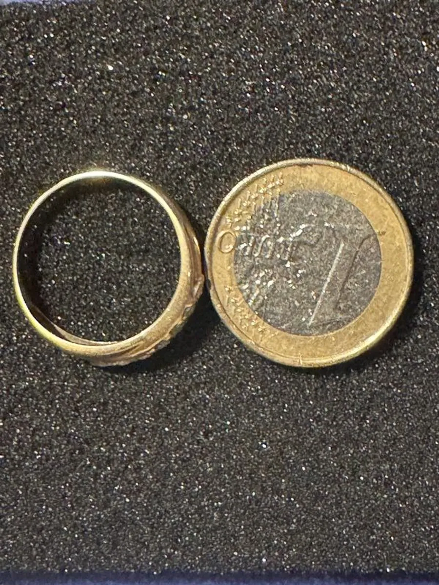 9ct Gold Cz Half Eternity Ring - Image 4