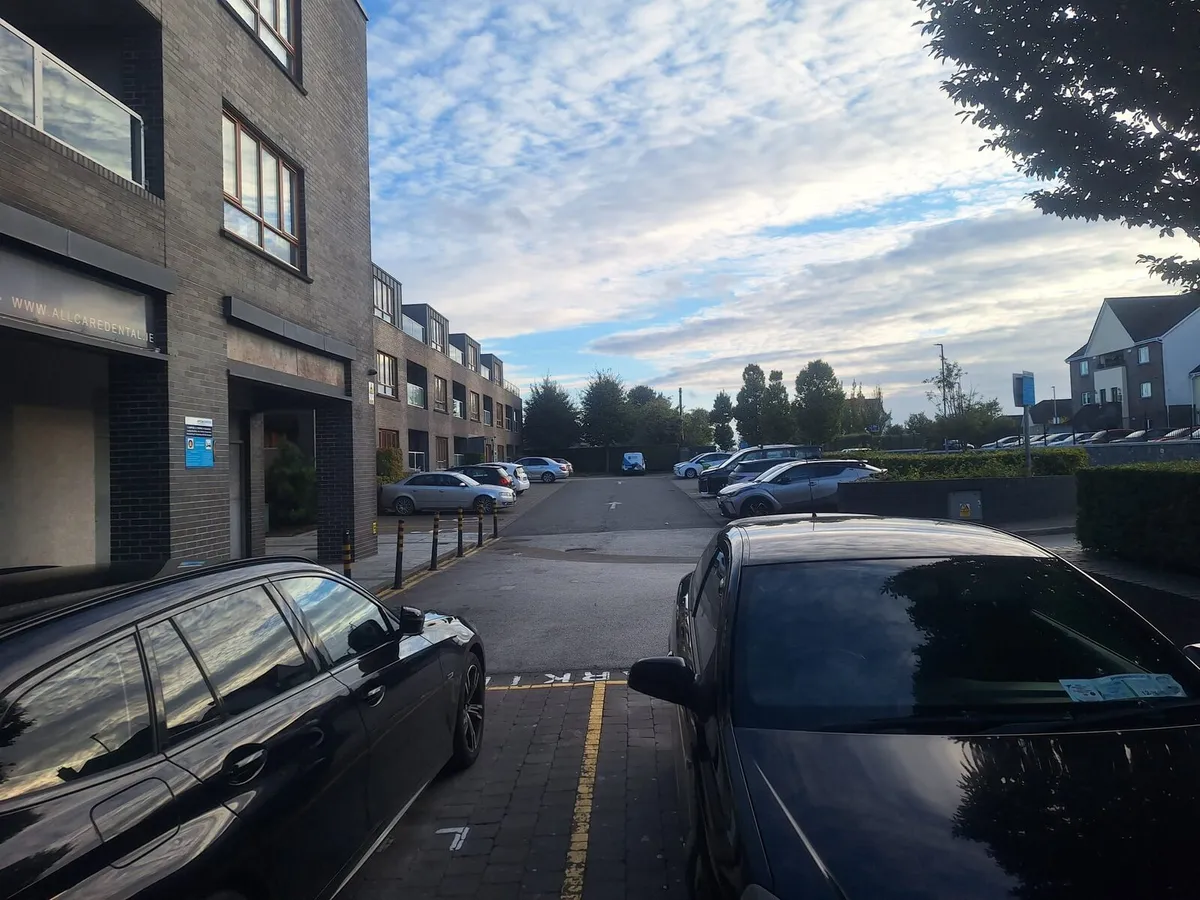 Retail unit for rent - Image 4