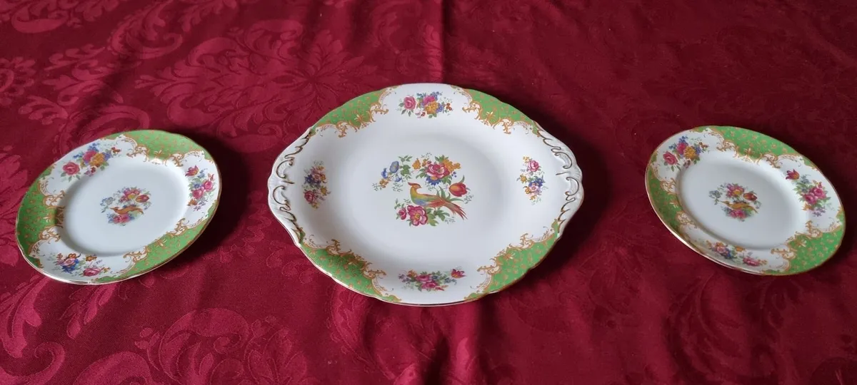 3Pc.Paragon Rockingham English Bone China Cake Set - Image 2