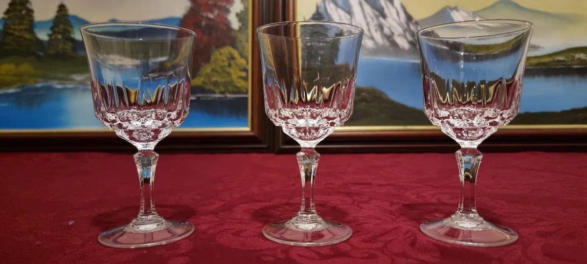 3 Piece Stemmed Crystal Goblets / Wine Glasses - Image 1