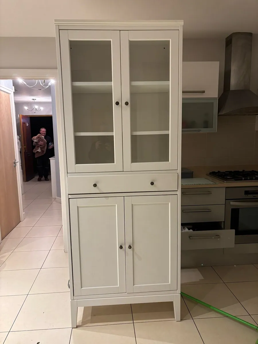 White unit - Image 3