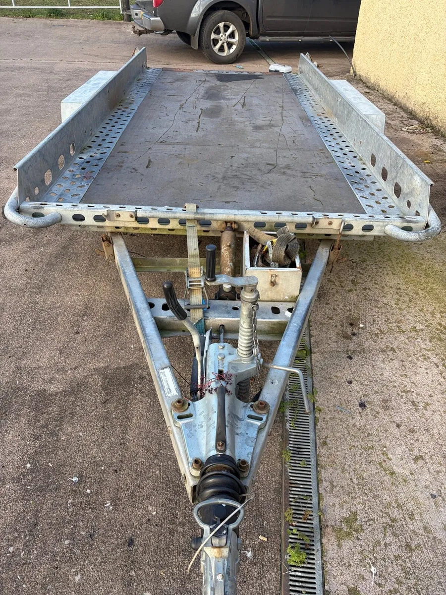 Brian James car transporter - Image 2
