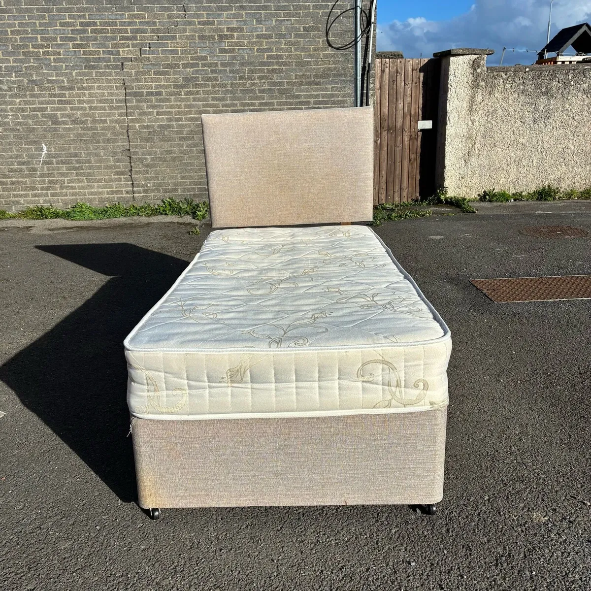 Single bed base & headboard with mattress - Image 2