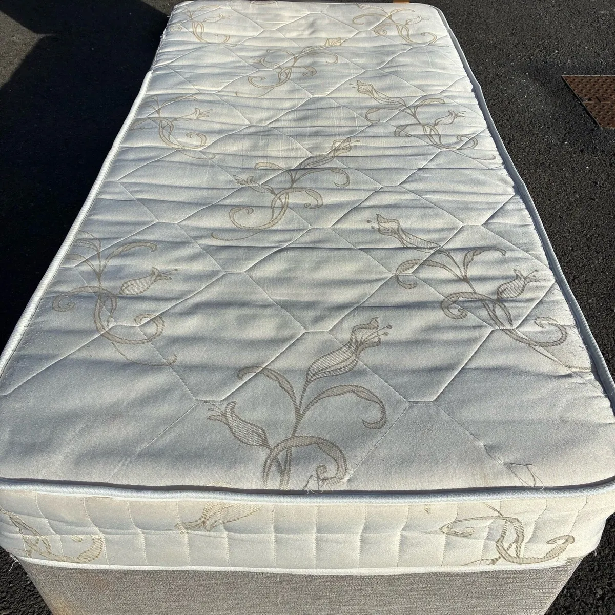 Single bed base & headboard with mattress - Image 3