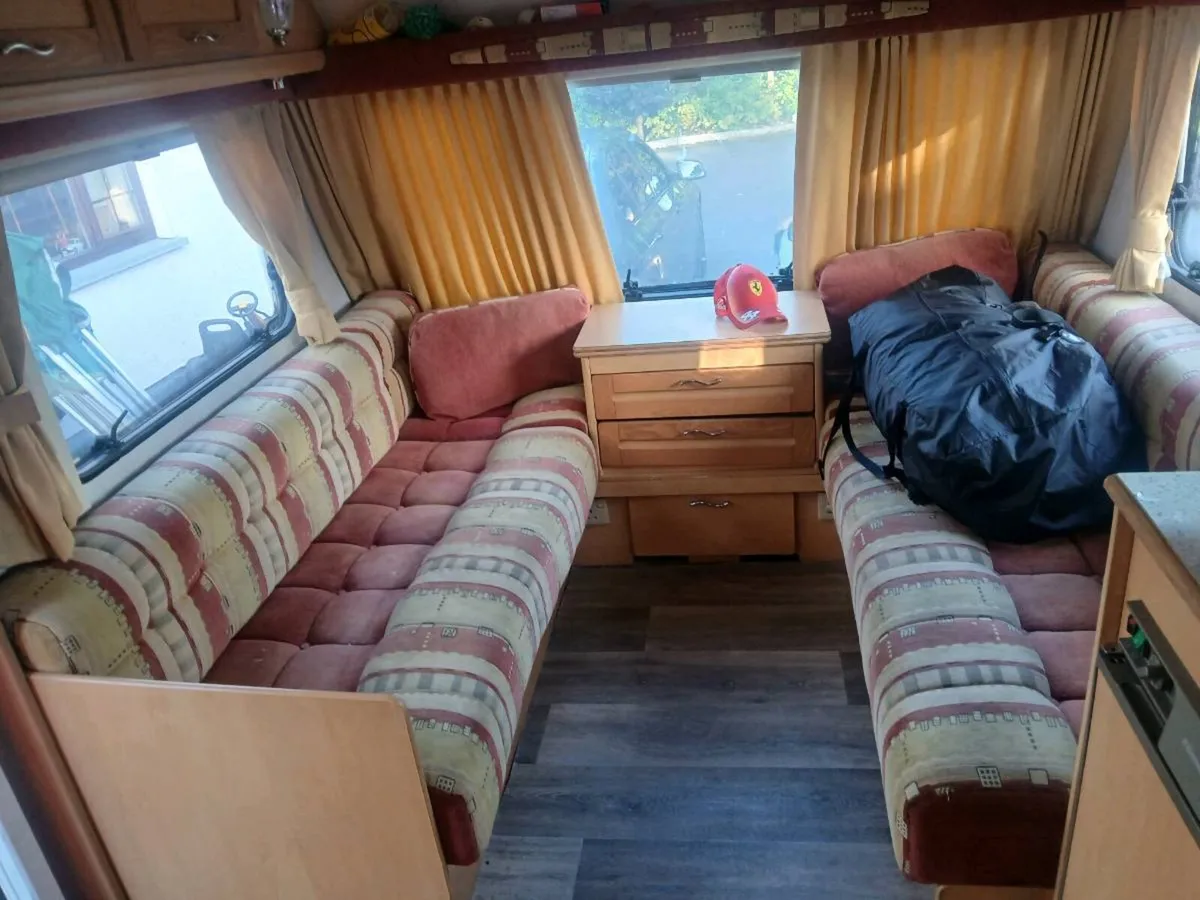 Compass corona fixed bed caravan - Image 4