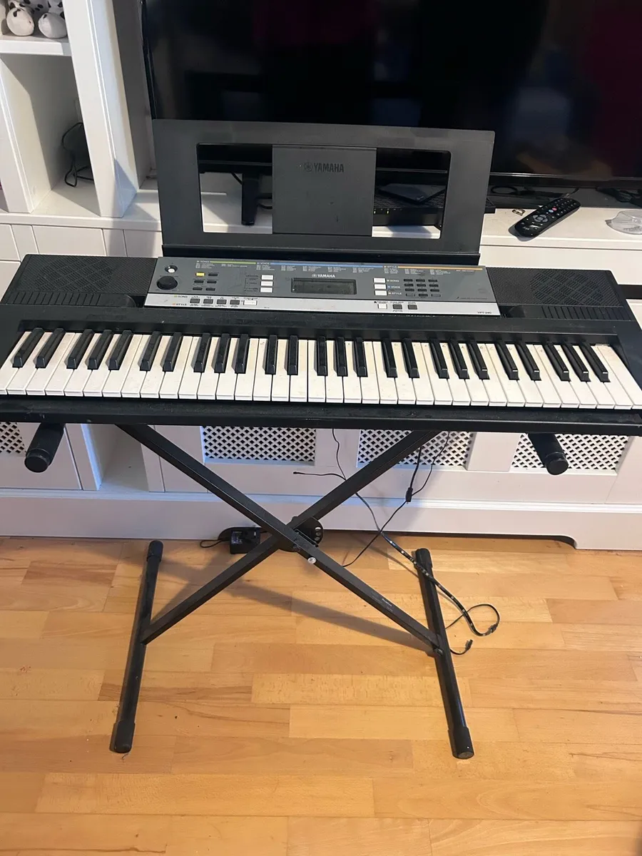 Keyboard Piano - Image 1