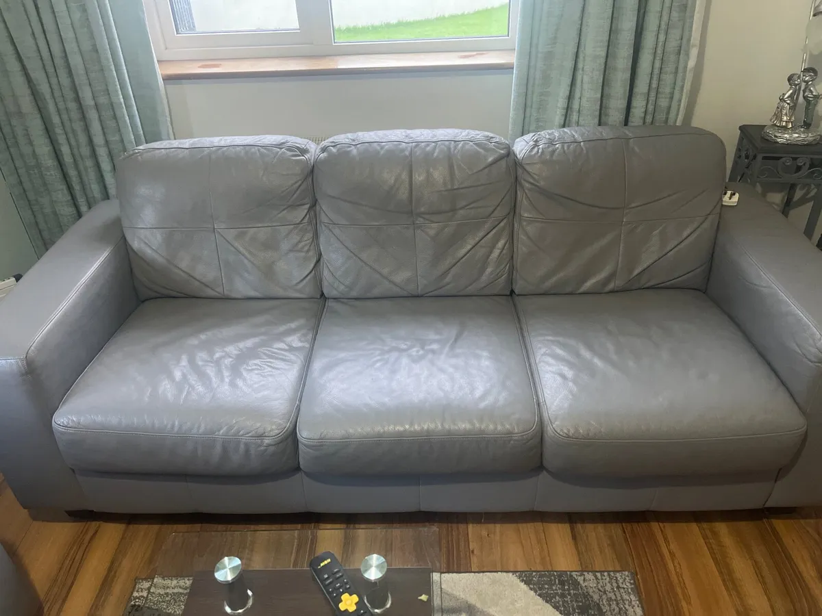 Sofa - Image 4