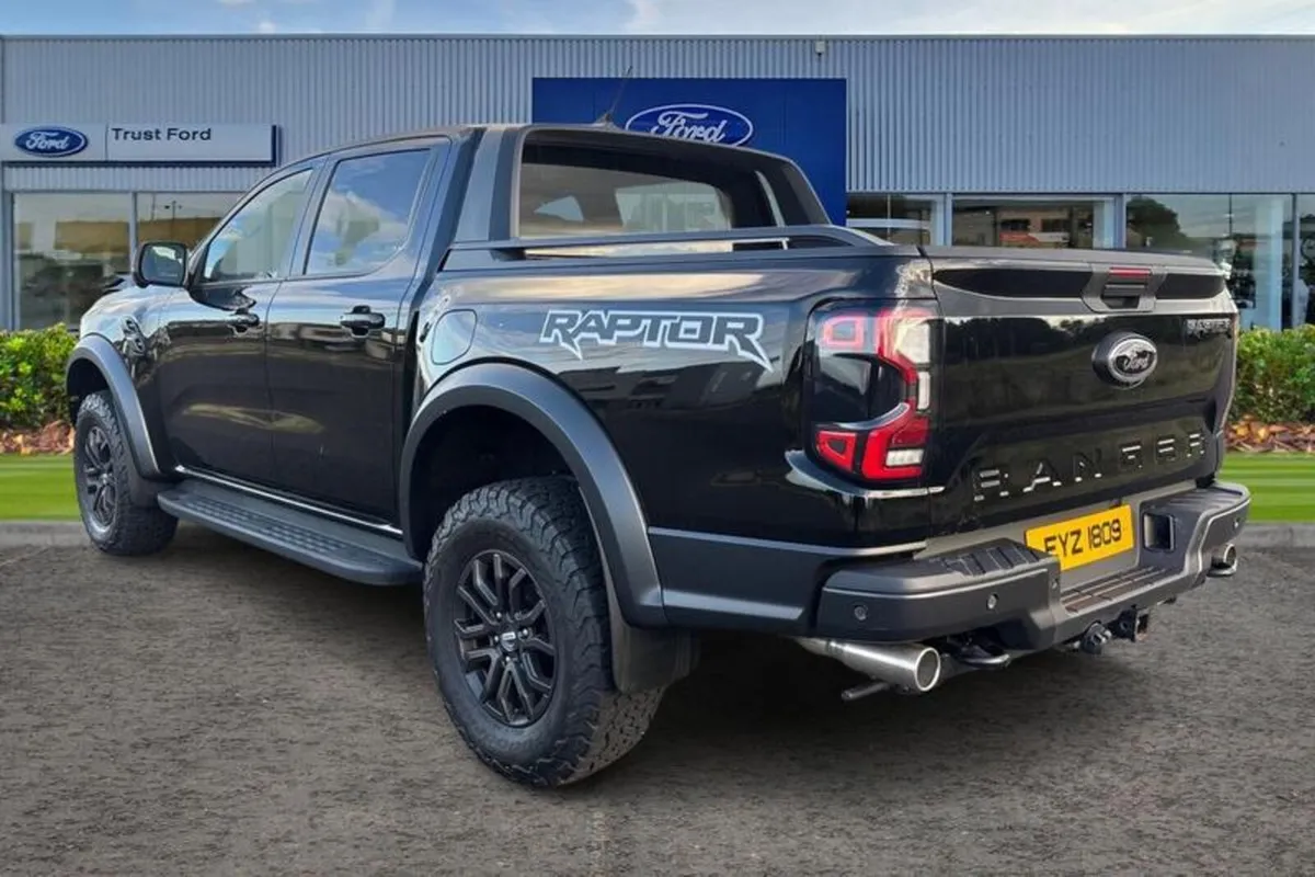 Ford Ranger Pick Up Double Cab Raptor 3.0 EcoBoost - Image 2