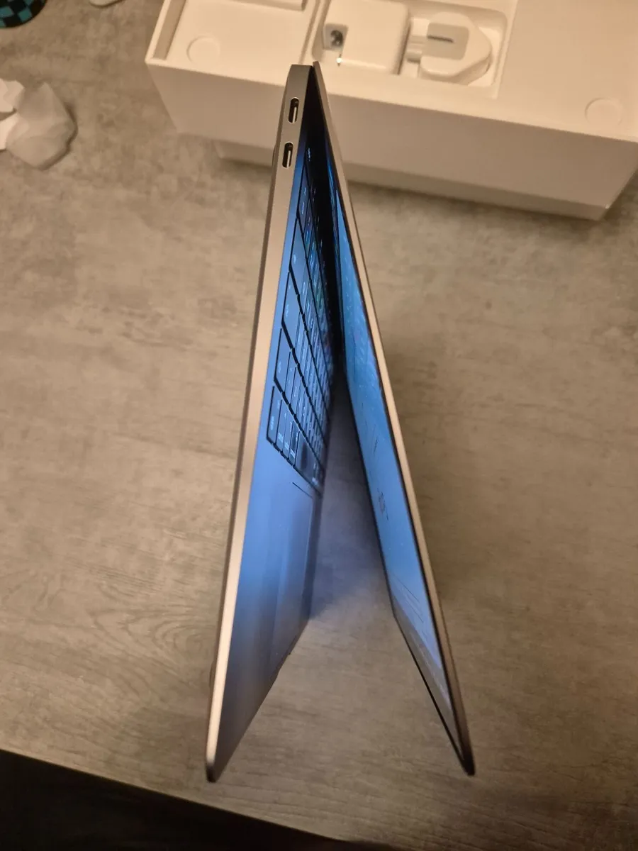 MacBook Air M1 (2020, A2337) – 13" – [8GB/256GB] - Image 2