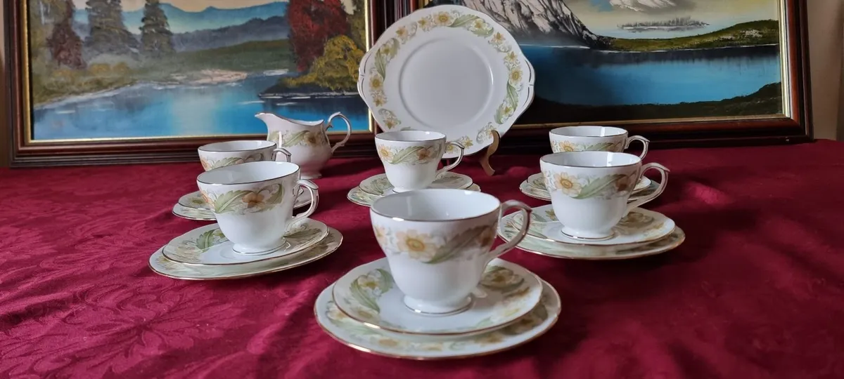 20Pc.Duchess Greensleeves English BoneChina TeaSet - Image 1