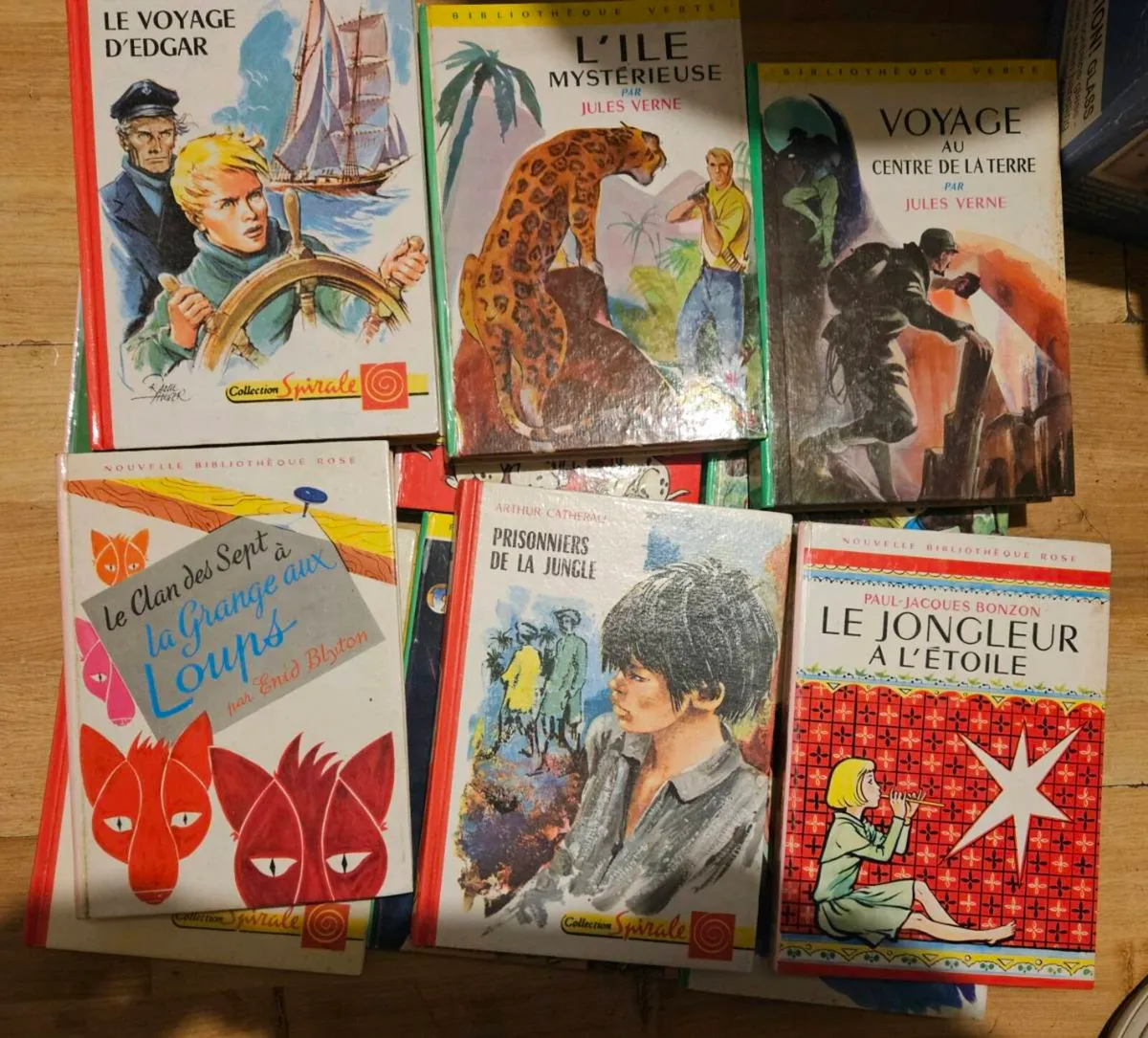 Set of Vintage French Children's Texts - Image 2