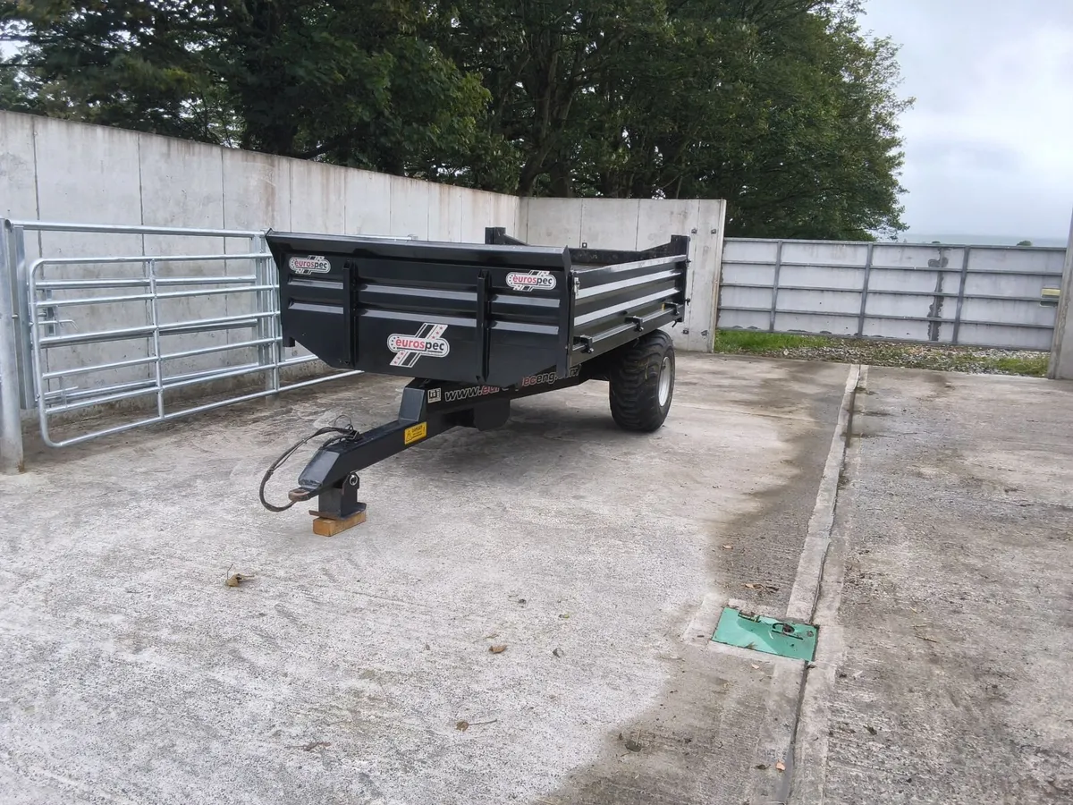 Tractor Tipping Trailer - Image 1