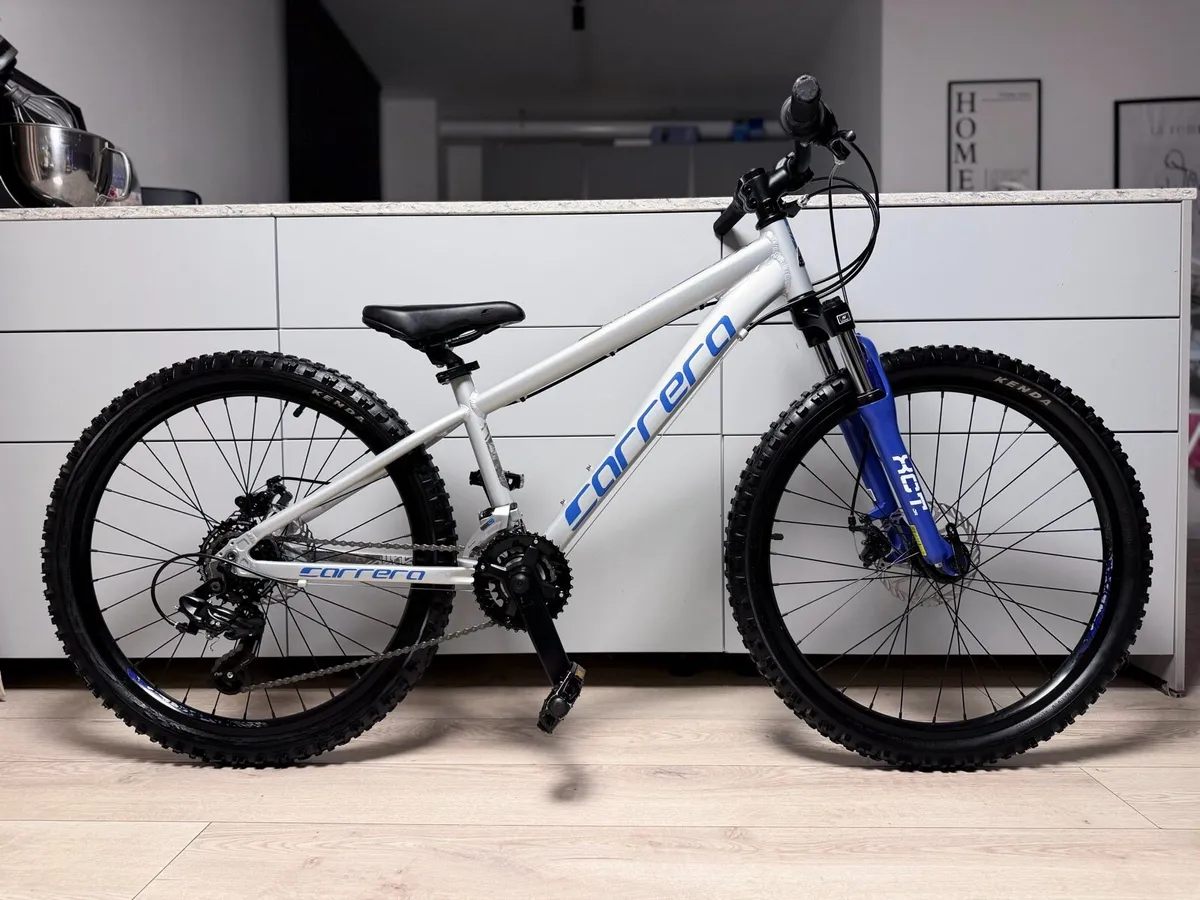 Carrera Luna Disc Kids Bike 24 inch - Image 1