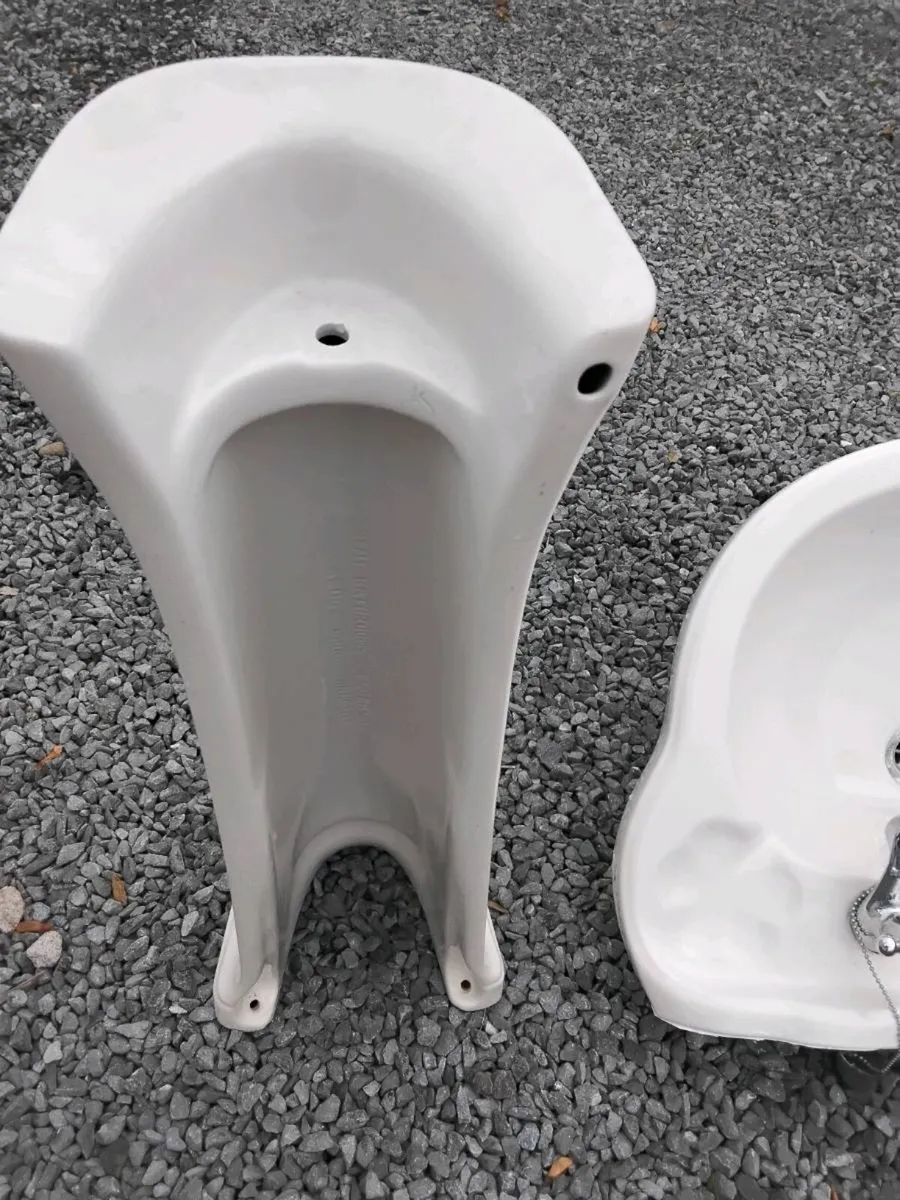 Sink & Pedestal - Image 4