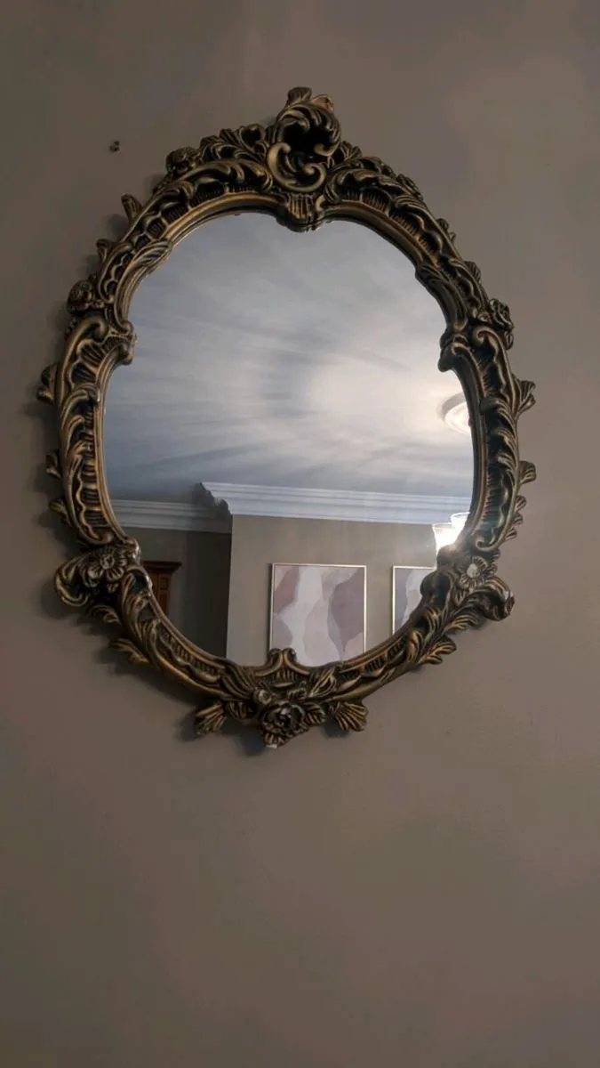 Ornate Gold Vintage-Style Wall Mirror - Image 3