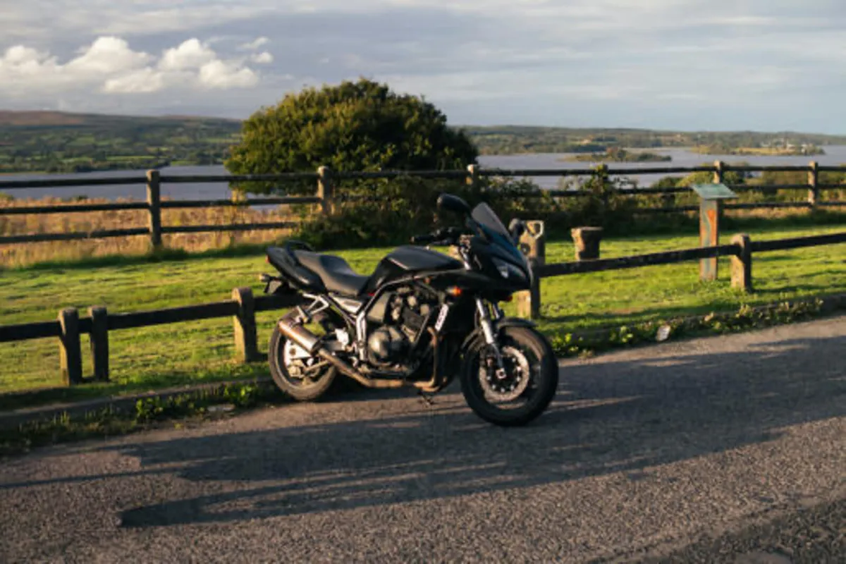 Yamaha Fazer 600 - Image 1