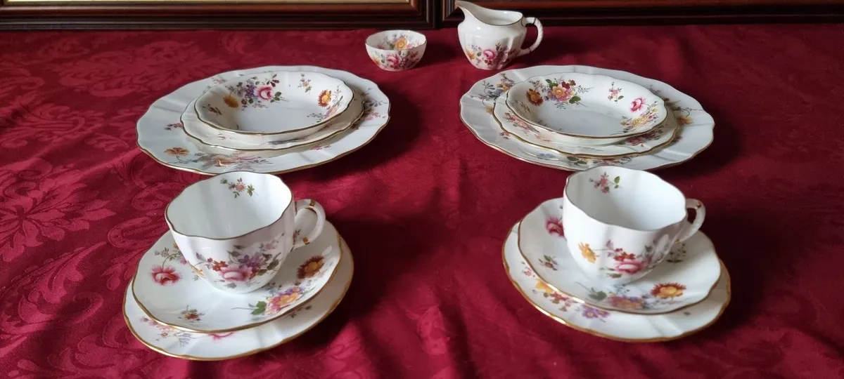14Pc.Royal Crown Derby Posies  Dinner&Tea Set For2 - Image 1
