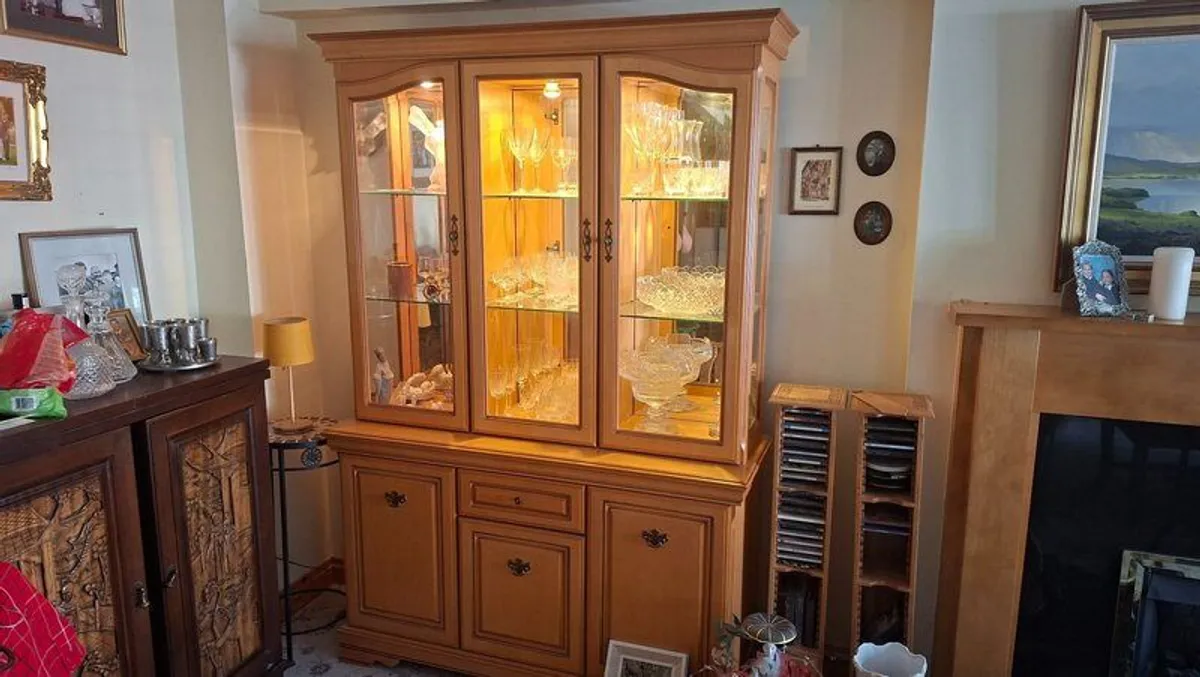 Furniture - Image 4
