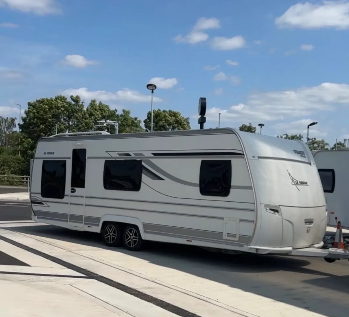 Caravan fendt le vogue - Image 1