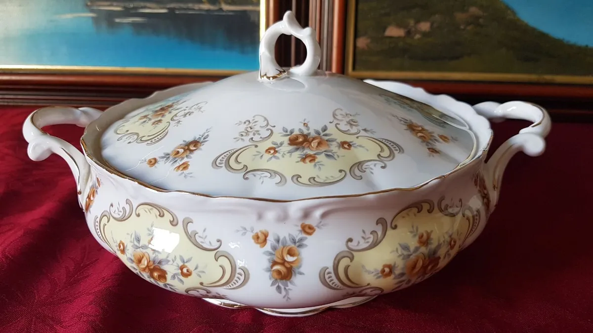 37Pc.Royal Albert England September Song DinnerSet - Image 4