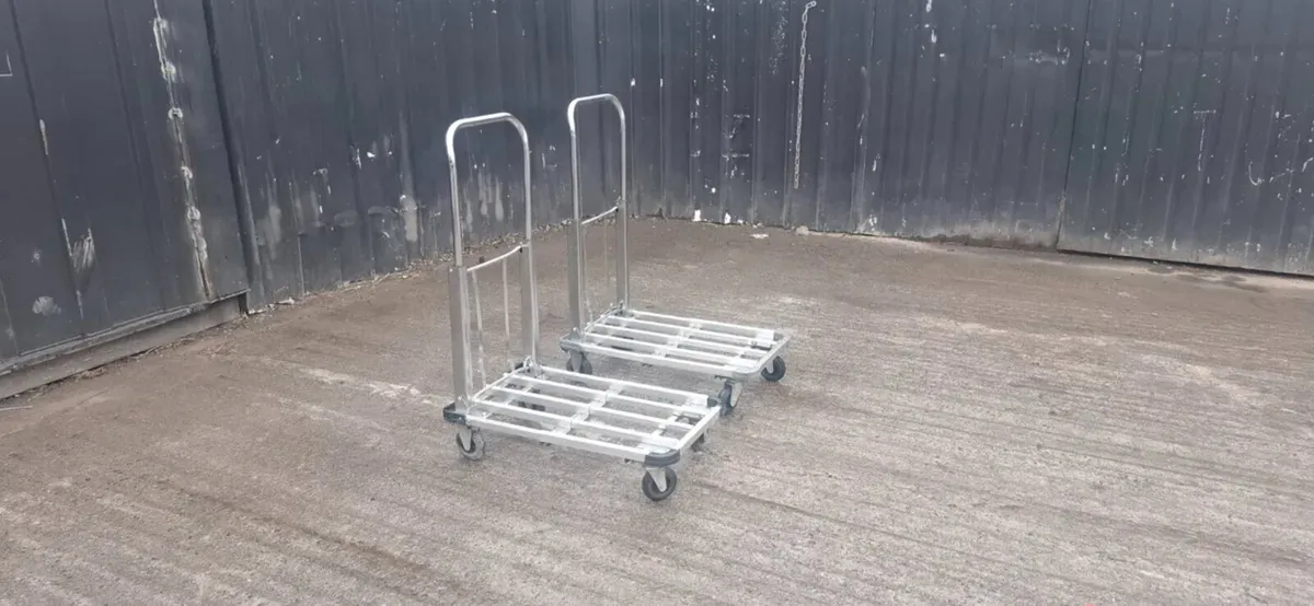 Heavy duty flatbed trolley - Image 1