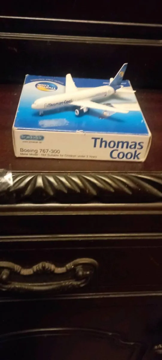 AIR CANADA PLAIN  1-400 SCALE PLAIN + THOMAS COOK - Image 2
