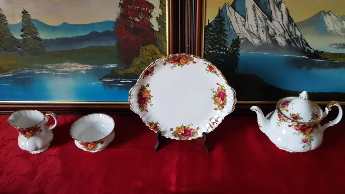 46Pc.Royal Albert Old Country Roses Dinner&Tea Set - Image 4