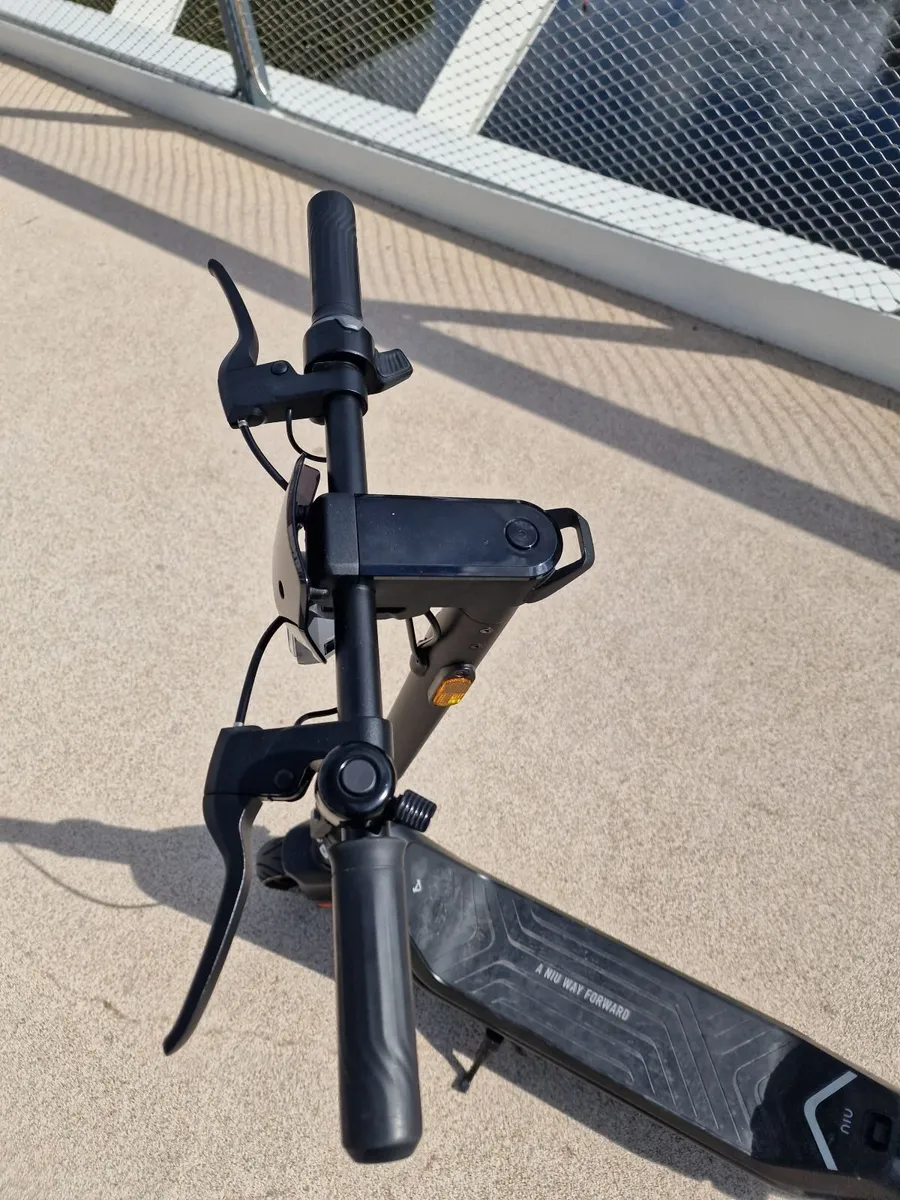 Electric scooter - Image 1