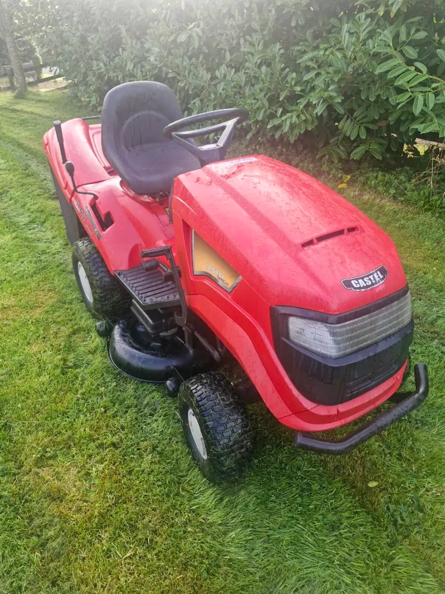 Castlegarden 15.5/102 Ride on mower DELIVERY AVAIL - Image 1