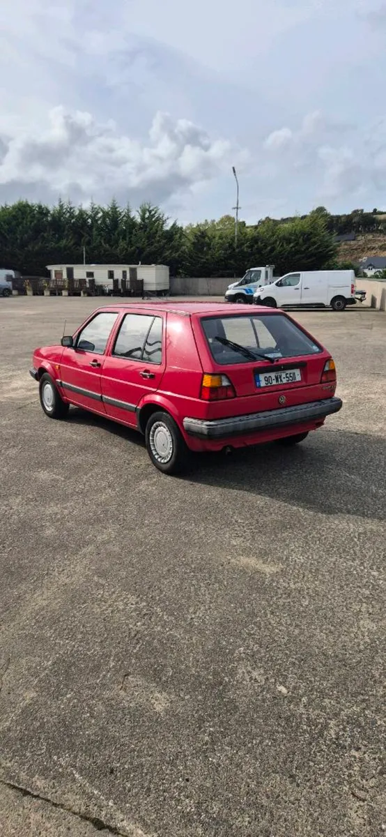 Volkswagen golf - Image 3