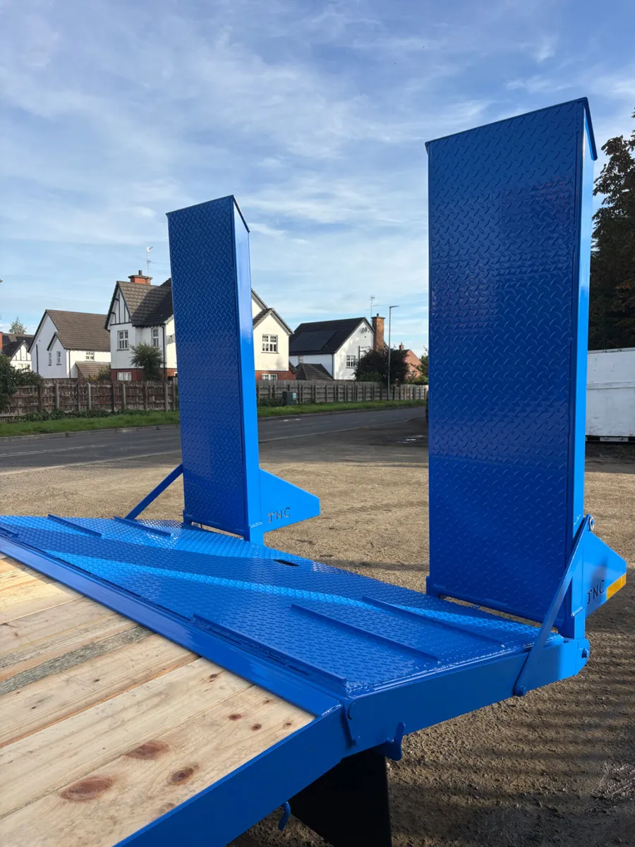 New JNC mini low loader bale trailer - Image 3