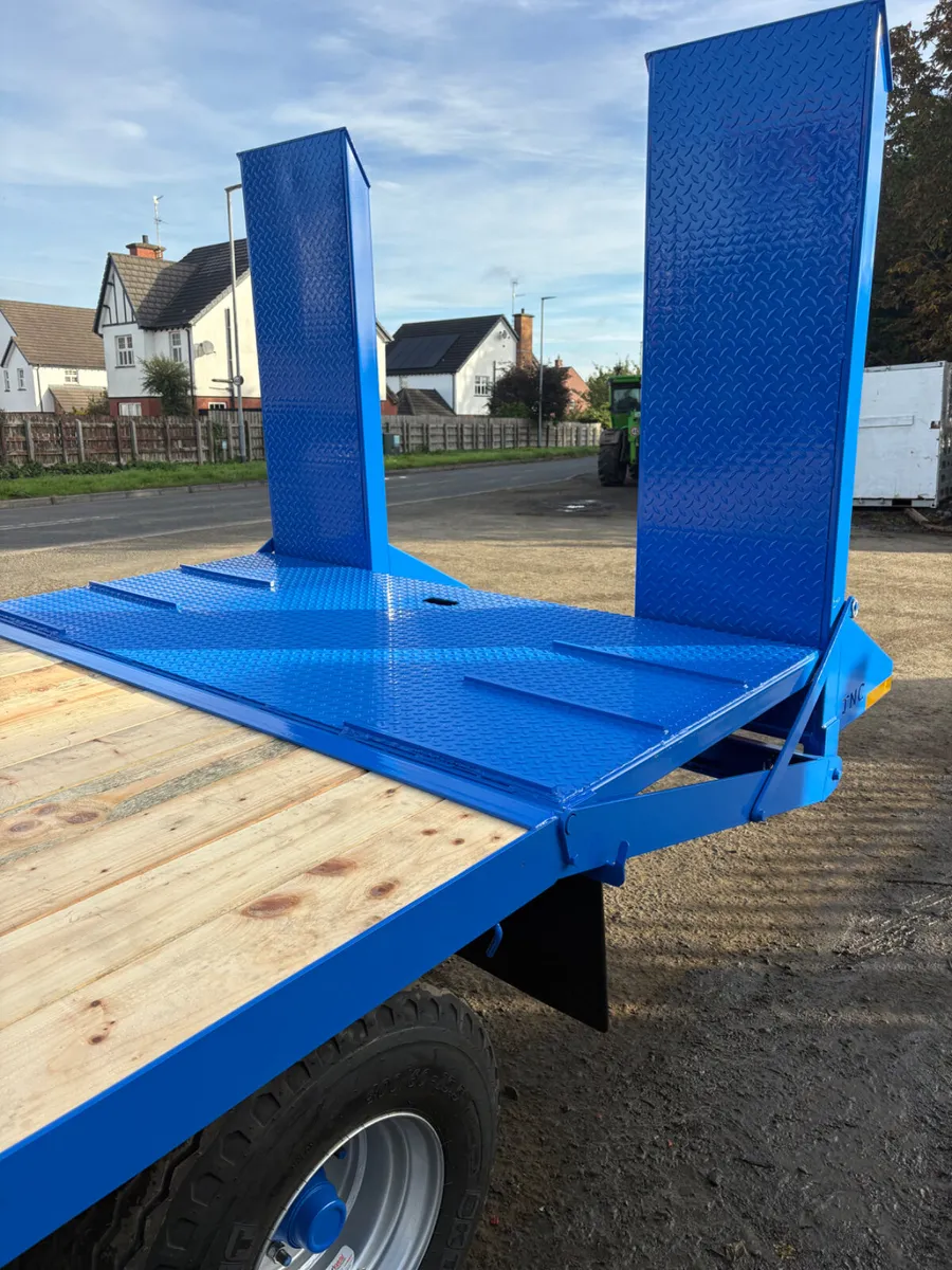 New JNC mini low loader bale trailer - Image 2