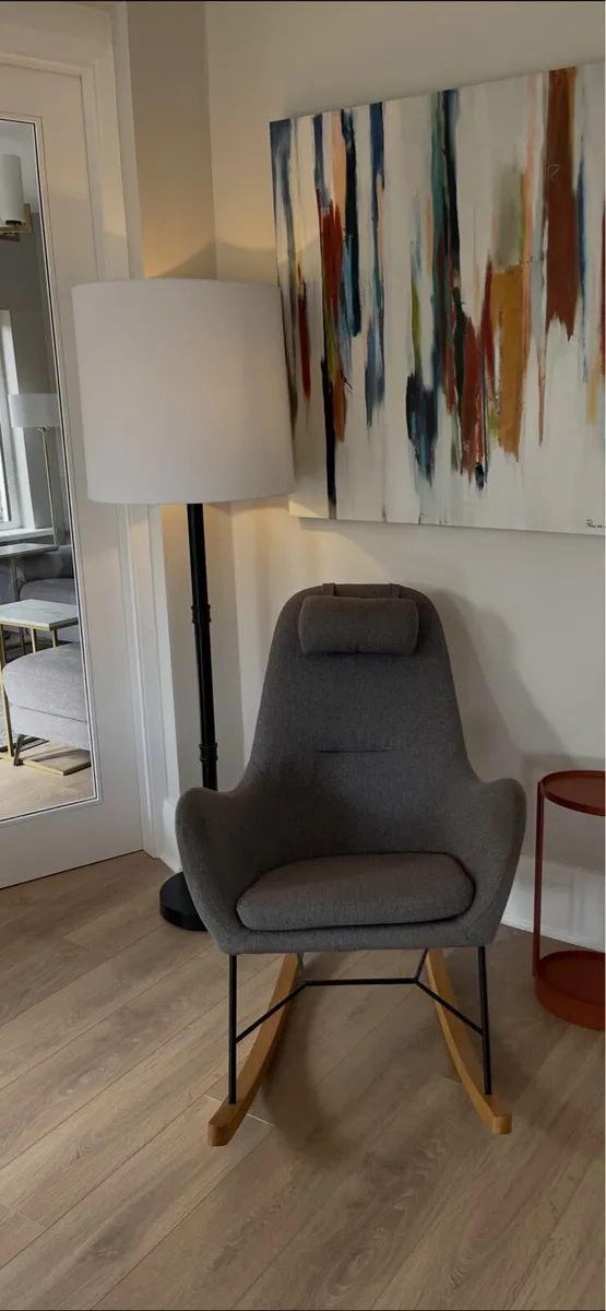 Rocking Chair - Image 1
