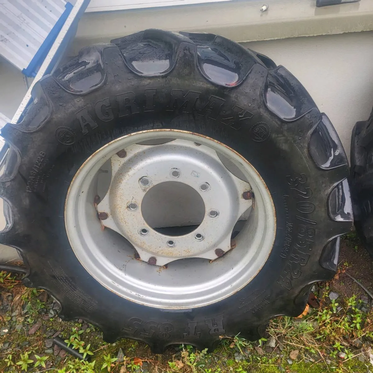 Tyres - Image 3