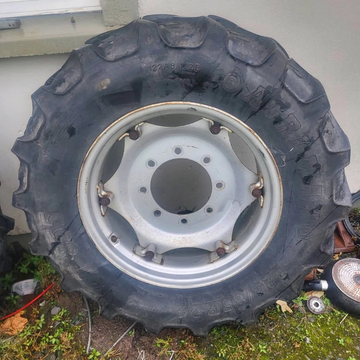 Tyres - Image 2