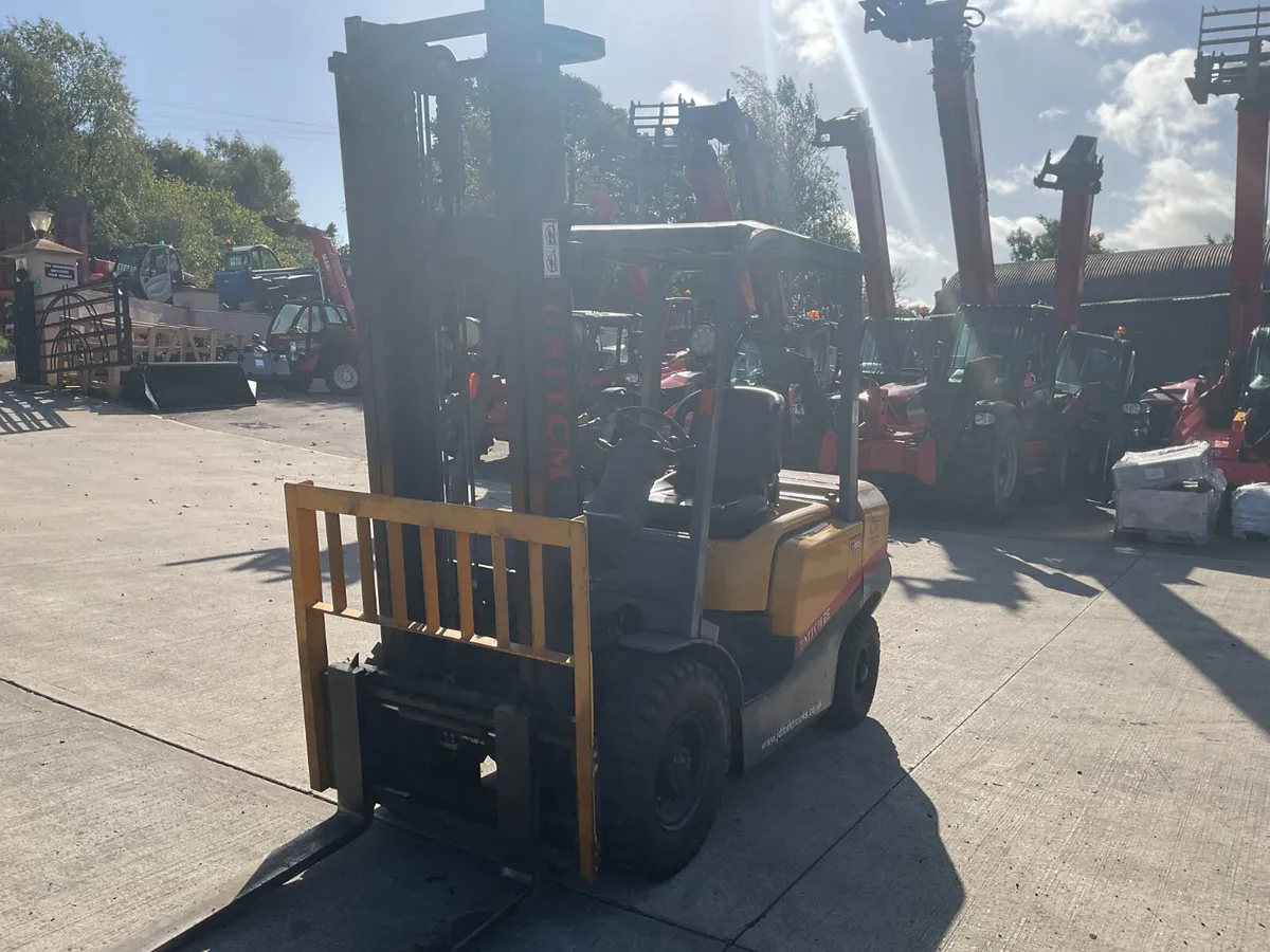 UNI TCM 25 Forklift - Image 2