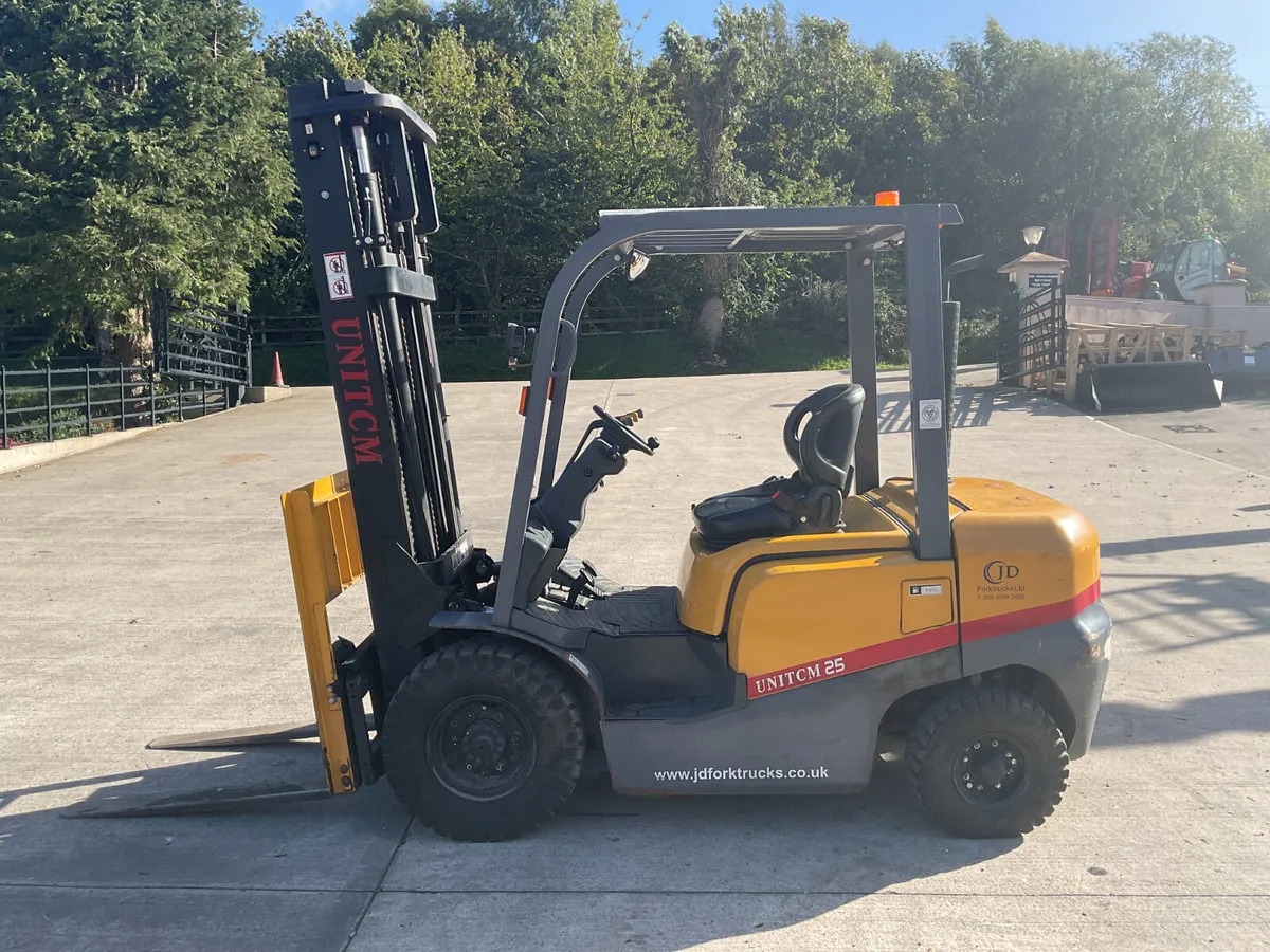 UNI TCM 25 Forklift - Image 1