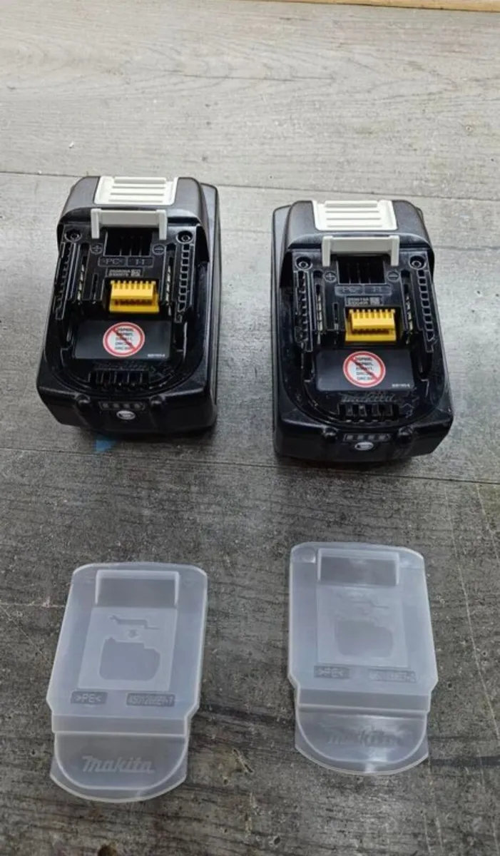 2x Makita 9ah 18V batteries - Image 3