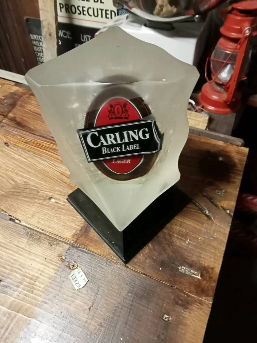 Old Carling bar font - Image 1