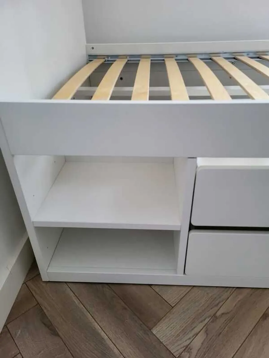 Kids bed with mattress - Image 4