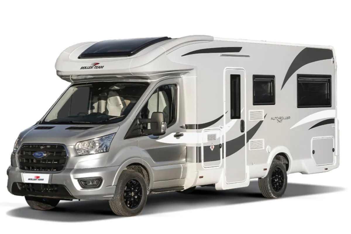 New 2027 ROLLERTEAM AUTOTRAIL 747 6 BERTH M/HOME