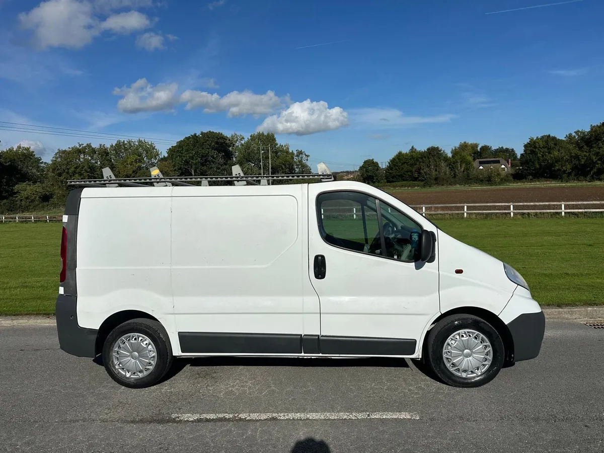 Opel Vivaro 2010 Tax&Cvrtd - Image 2