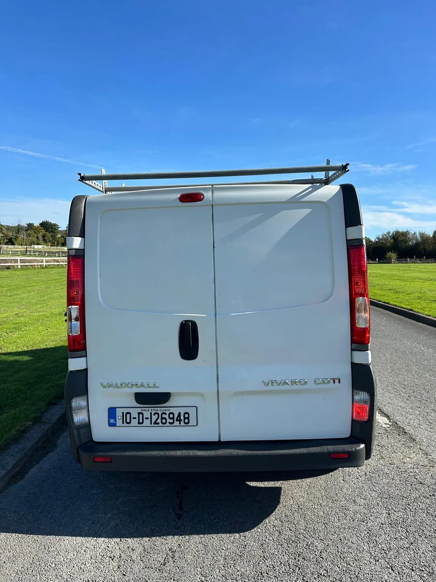 Opel Vivaro 2010 Tax&Cvrtd - Image 4