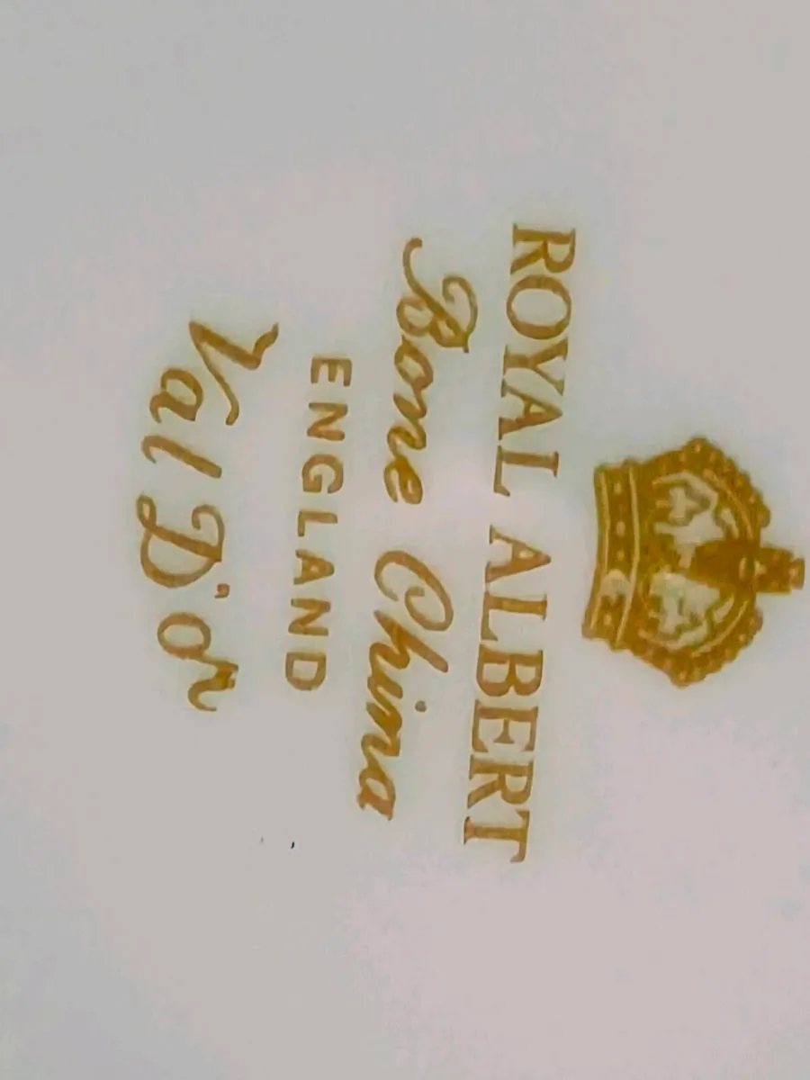 Royal Albert 71 pce dinner service - Image 4