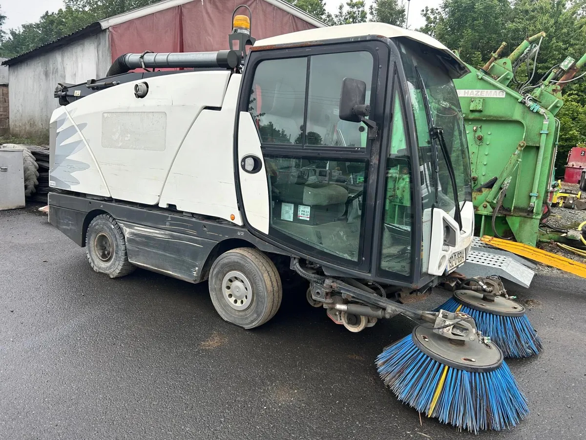 Johnston Road Sweeper 2019 with Power Washer - Image 1