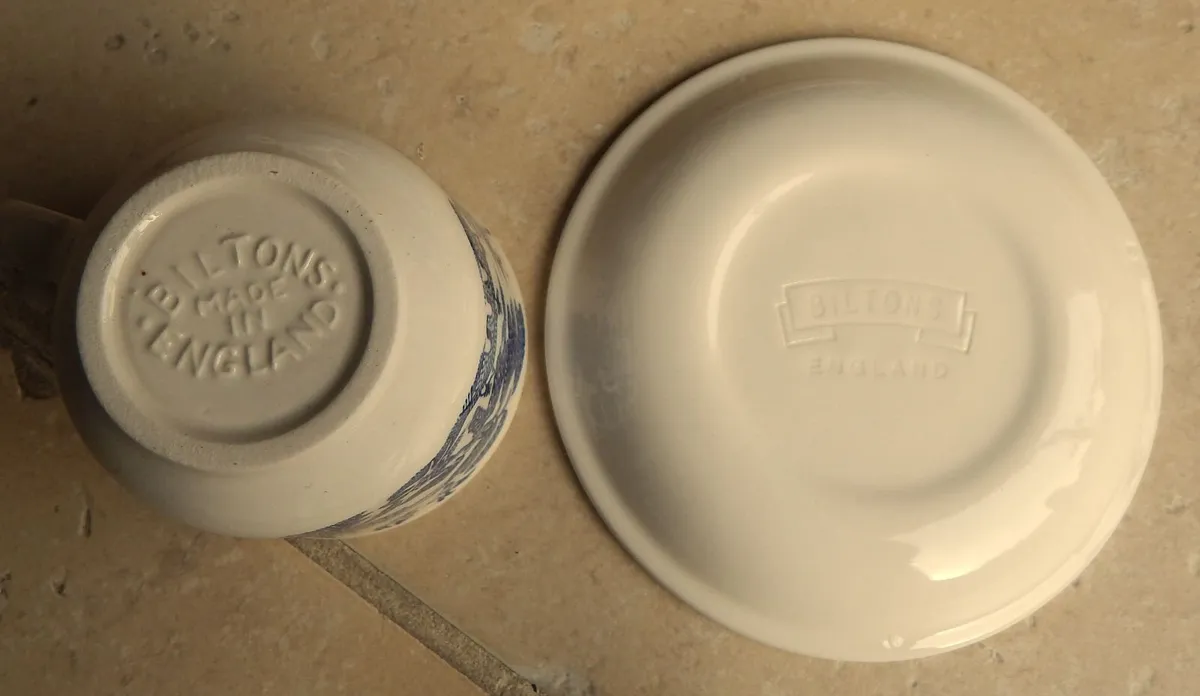20 Piece Set of Biltons Willow Pattern Tableware - Image 4