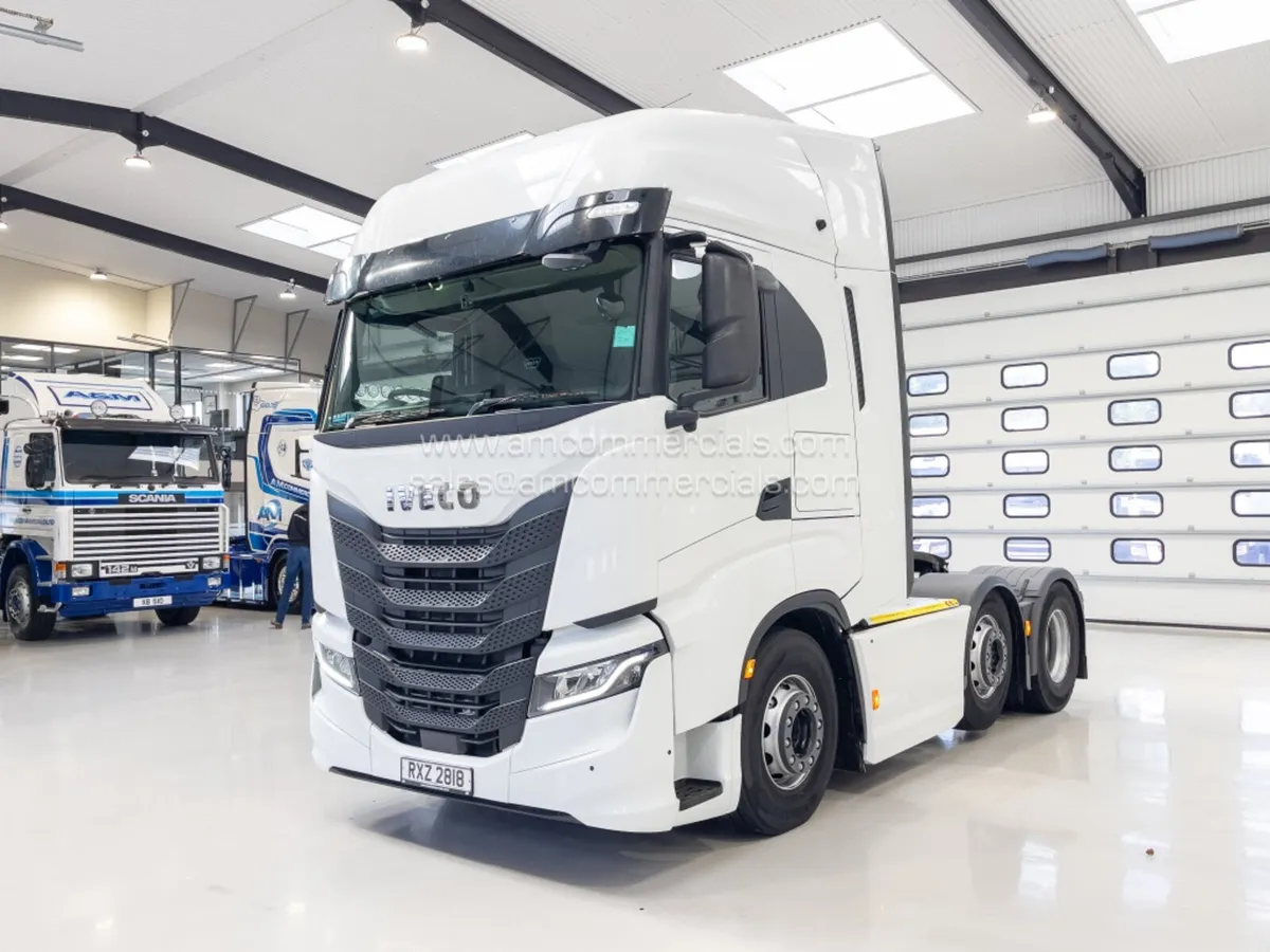 2023 IVECO S-WAY 490 HIGH SLEEPER CAB - Image 4